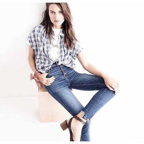 EUC Women's Madewell 10" High Rise Skinny Jeans with Chewed Hem Size 26 - Picture 3 of 5